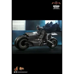 The Flash Batman & Batcycle Movie Masterpiece Hot Toys -GLOBAL FREAKS Sales the flash batman batcycle movie masterpiece hot toys 3